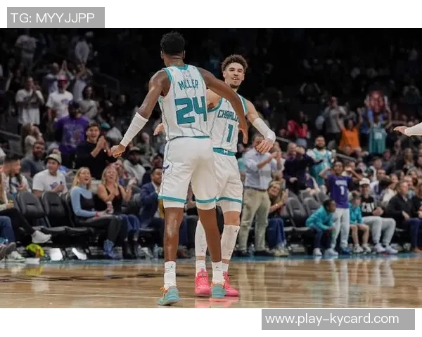 黄蜂主帅称三球只关注得分影响名声但他展现出更多活力与潜力