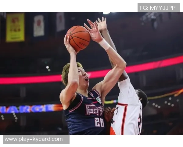 周琦回忆东莞快乐时光感慨宏远队的11冠荣耀与团队精神