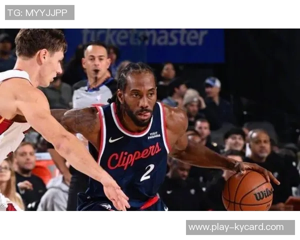 快船豪取三连胜冲击附加赛距离第十名开拓者仅差两场胜利