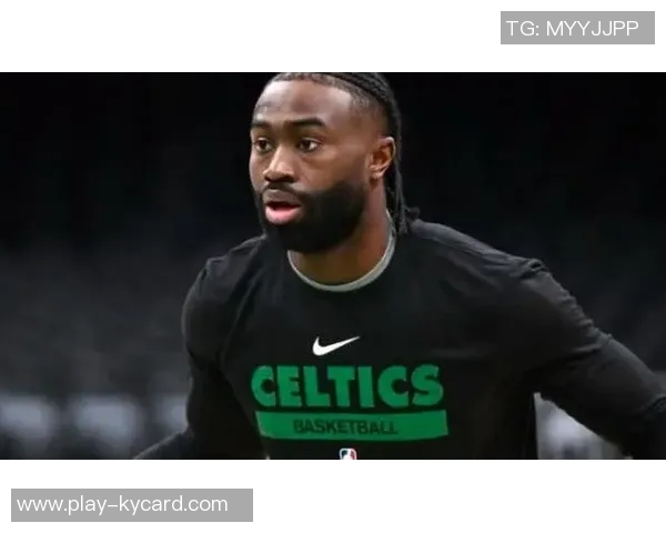 杰伦布朗直言强队比赛遭偏哨判罚不公引发热议 杰伦布朗直言强队比赛遭偏哨判罚不公引发热议